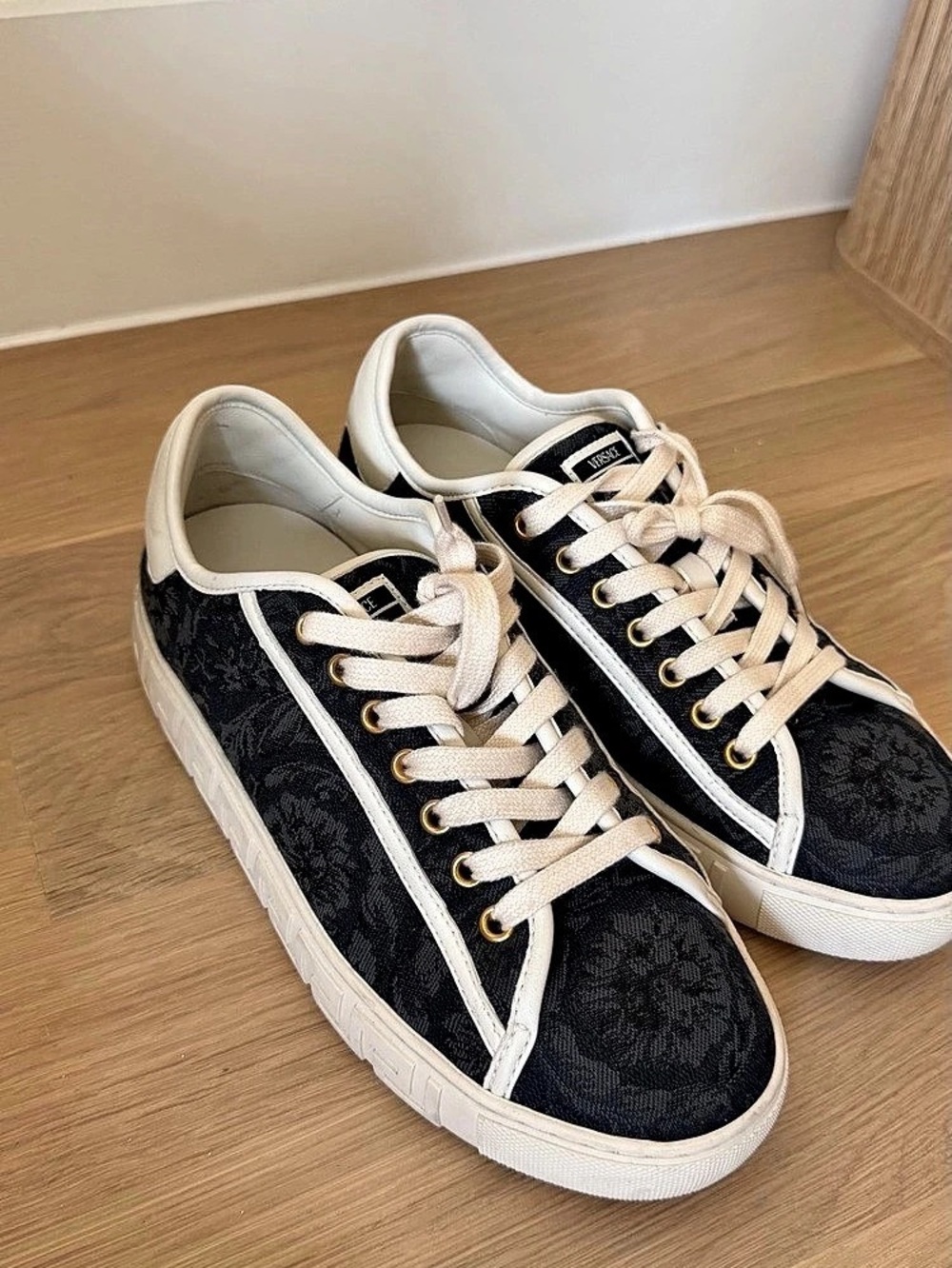 Versace Floral Sneakers in Black & White EU 38 Like New